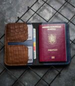portofel pasaport albastru maro