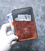 Portcard Talon Auto maro și negru bicolor, față cu talon auto și carduri în ambele buzunare, logo gold, cusătură galbenă, piele naturală, handmade România
