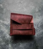 portofel minimalist visiniu