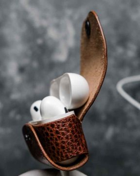 husa airpods pro maro castana