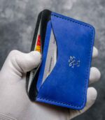 Portcard slim buletin albastru din piele naturală premium, cadou elegant pentru bărbat, logo embossat, fabricat în România