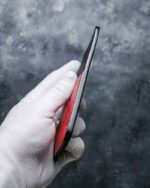 Portcard Talon Auto rosu și negru bicolor, vedere laterală profil slim, cusătură neagră, piele naturală, handmade România