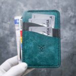 Portofel talon auto turcoaz, cu buletin și carduri, ață neagră, logo embosat, personalizare cu inițiale, piele naturală, handmade România