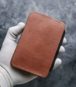 Portofel Talon Auto walnut și negru bicolor, vedere spate walnut, cusătură maro, piele naturală, handmade România