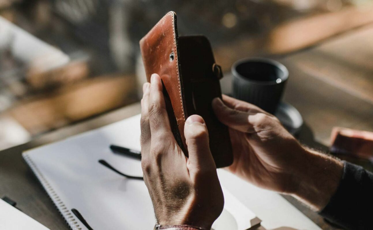 cadouri din piele pentru aniversari